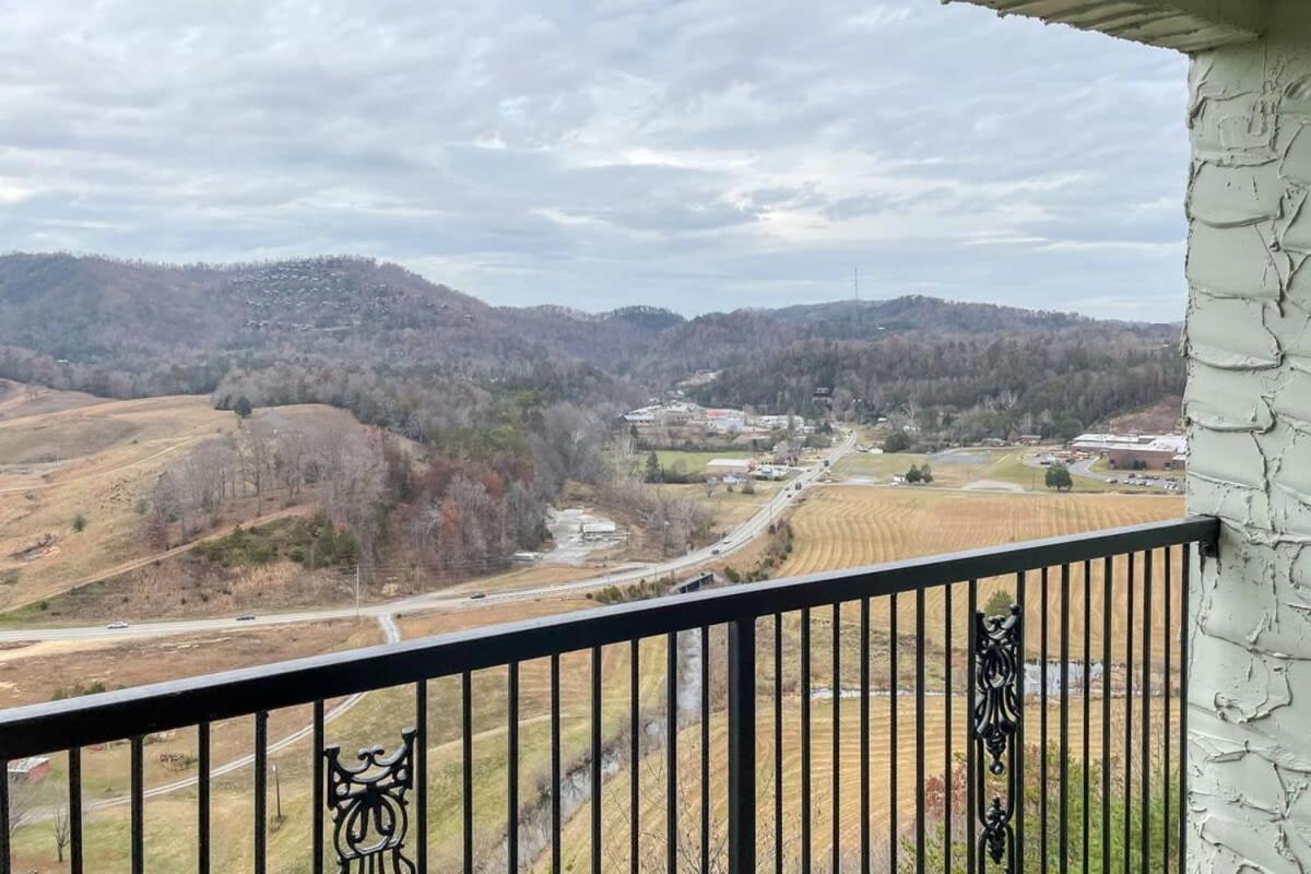 Mountain Views At Dolly'S Castle Unit 7 Villa Sevierville Exterior photo
