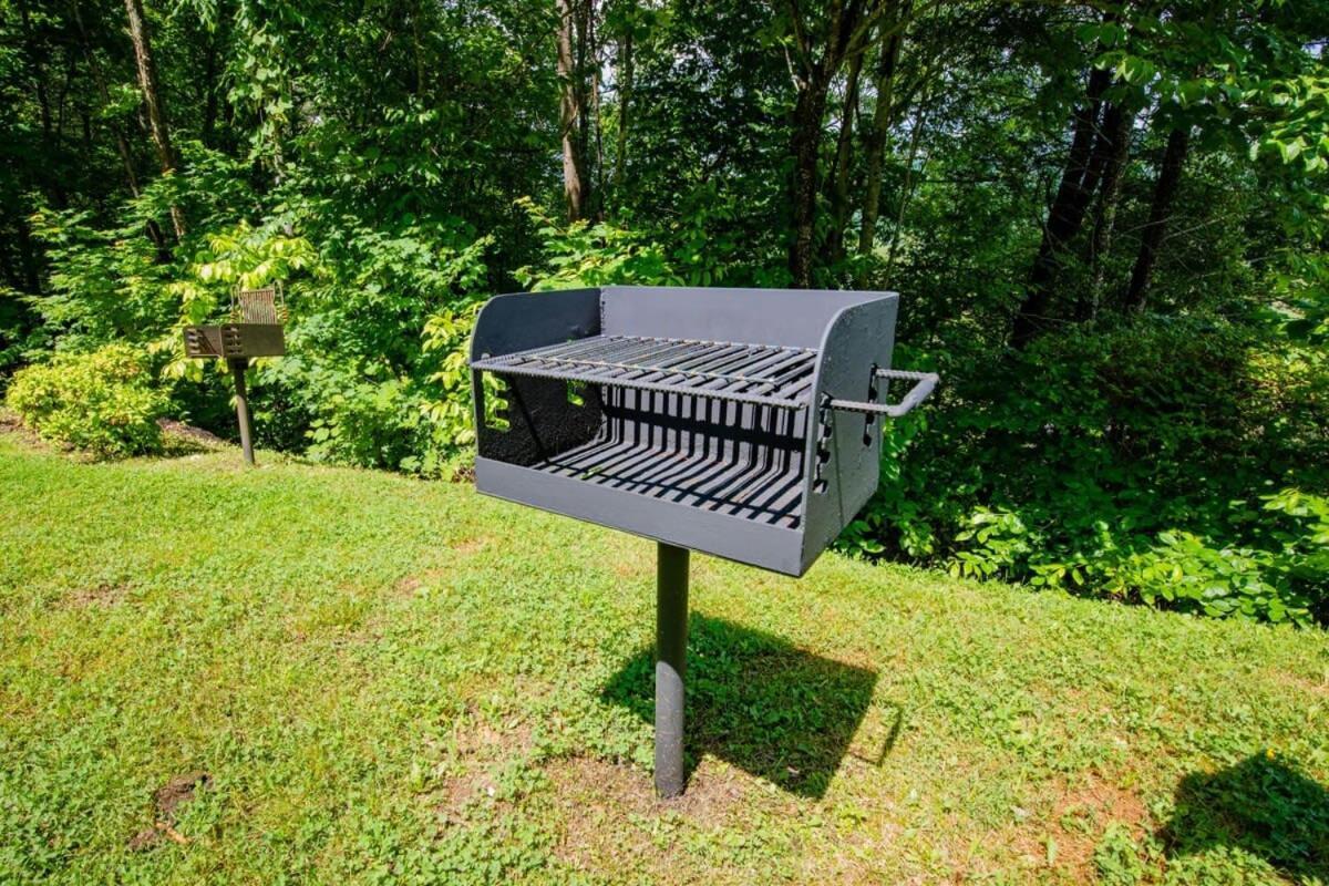 Mountain Views At Dolly'S Castle Unit 7 Villa Sevierville Exterior photo