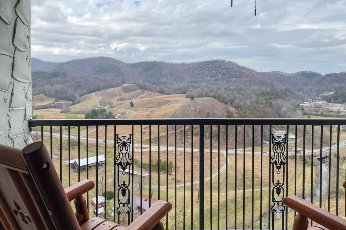 Mountain Views At Dolly'S Castle Unit 7 Villa Sevierville Exterior photo